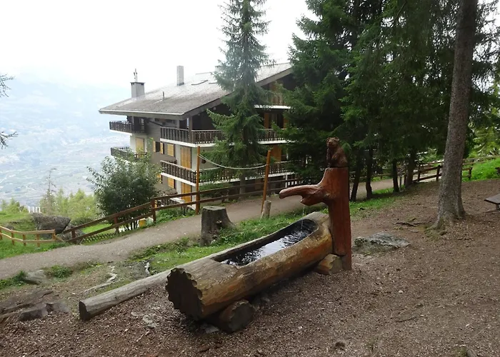 アパート The White Fox's Family - ヴェゾナ